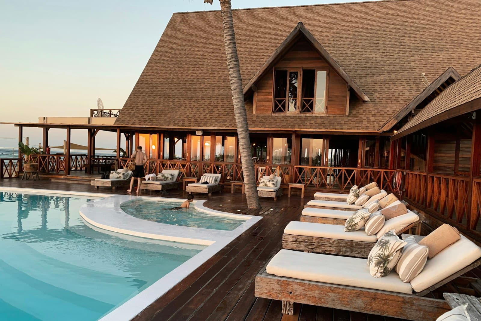 Hotel con piscina